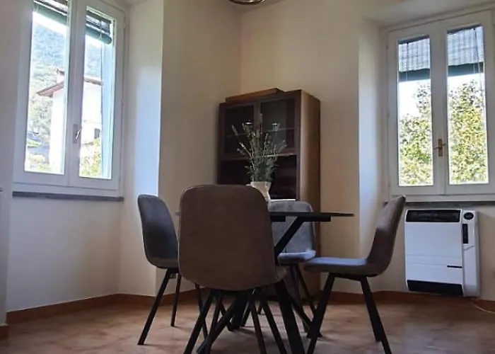 Villa Con Giardino Privato