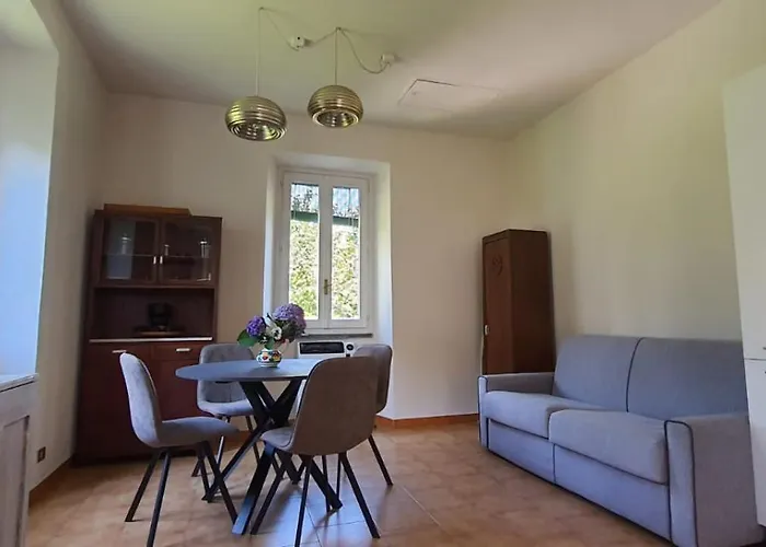 Con Giardino Privato Вилла