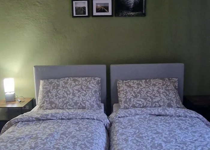 Con Giardino Privato Кремия